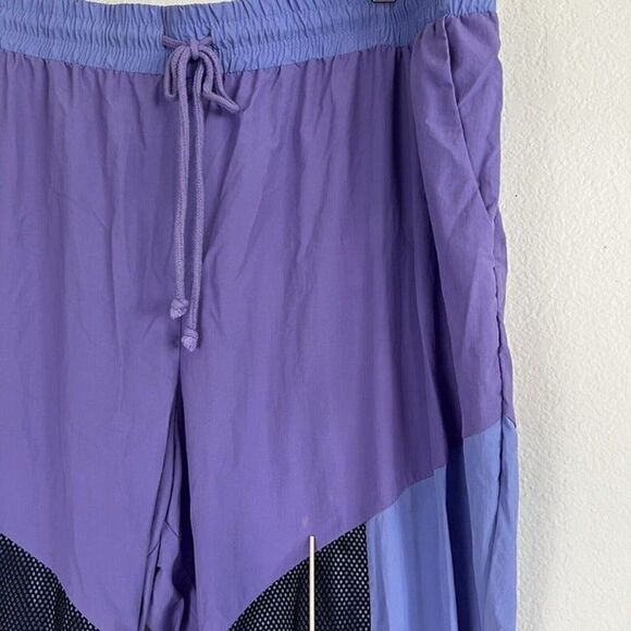 Ashro Womens Plus Size Retro Purple Mesh Nylon Active Lounge Pant and Jacket Set - Picture 4 of 12